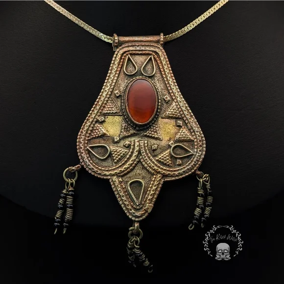 Antique Low Silver and Brass Turkman Asysk Talisman Pendant with Carnelian Stone - Picture 5 of 8